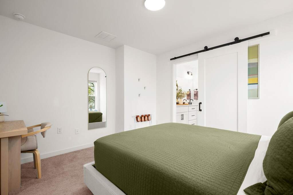2 Bedroom Single Family Home/House's Image 9
