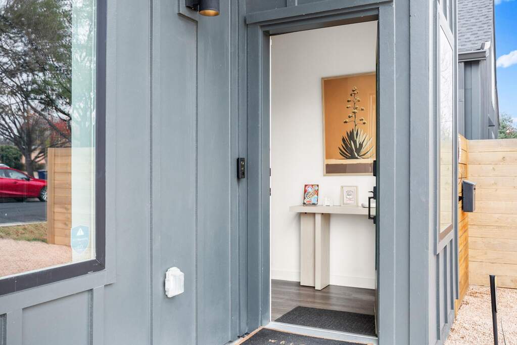 2 Bedroom Single Family Home/House's Image 16
