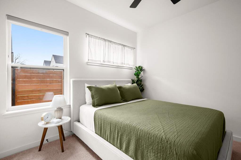 2 Bedroom Single Family Home/House's Image 3