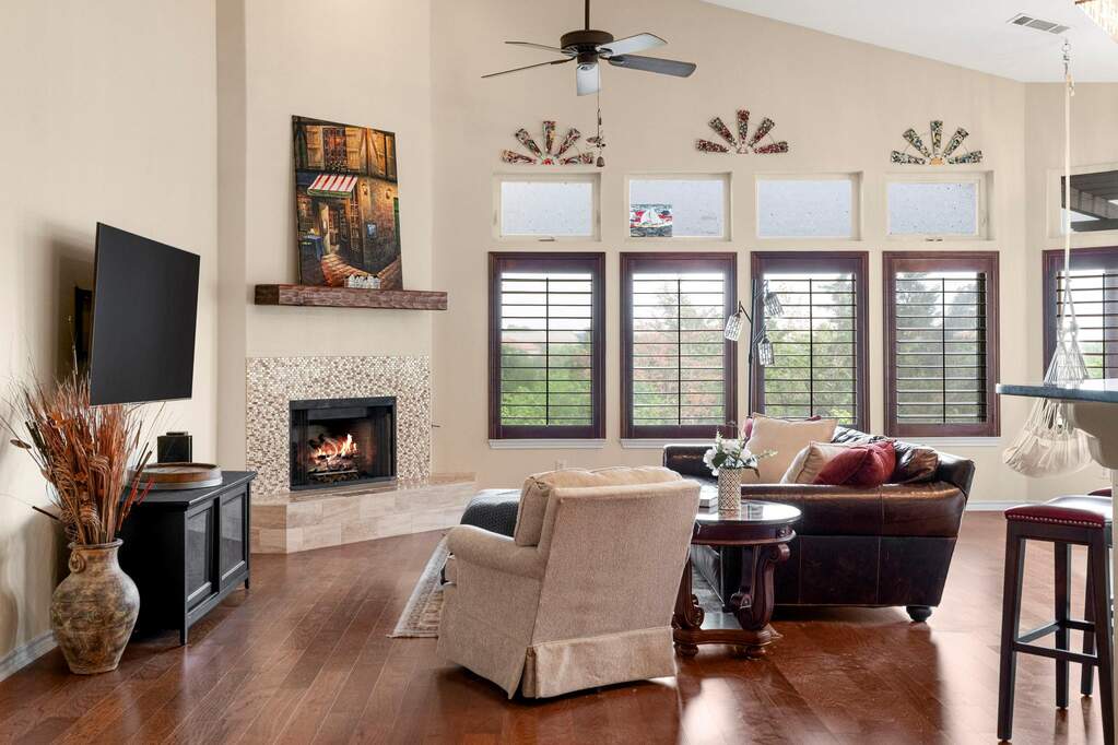 2 Bedroom Single Family Home/House's Image 8