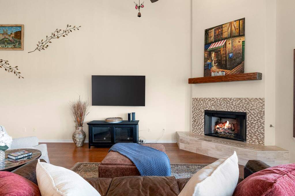 2 Bedroom Single Family Home/House's Image 10