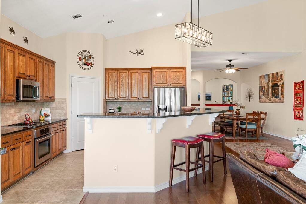 2 Bedroom Single Family Home/House's Image 15
