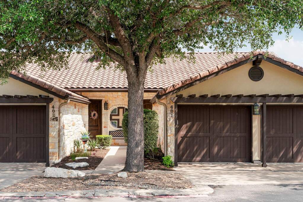 2 Bedroom Single Family Home/House's Image 4