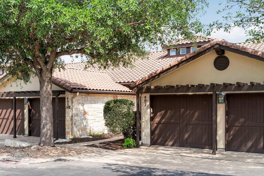 2 Bedroom Single Family Home/House's Image 5