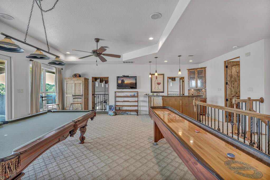4 Bedroom Single Family Home/House's Image 16