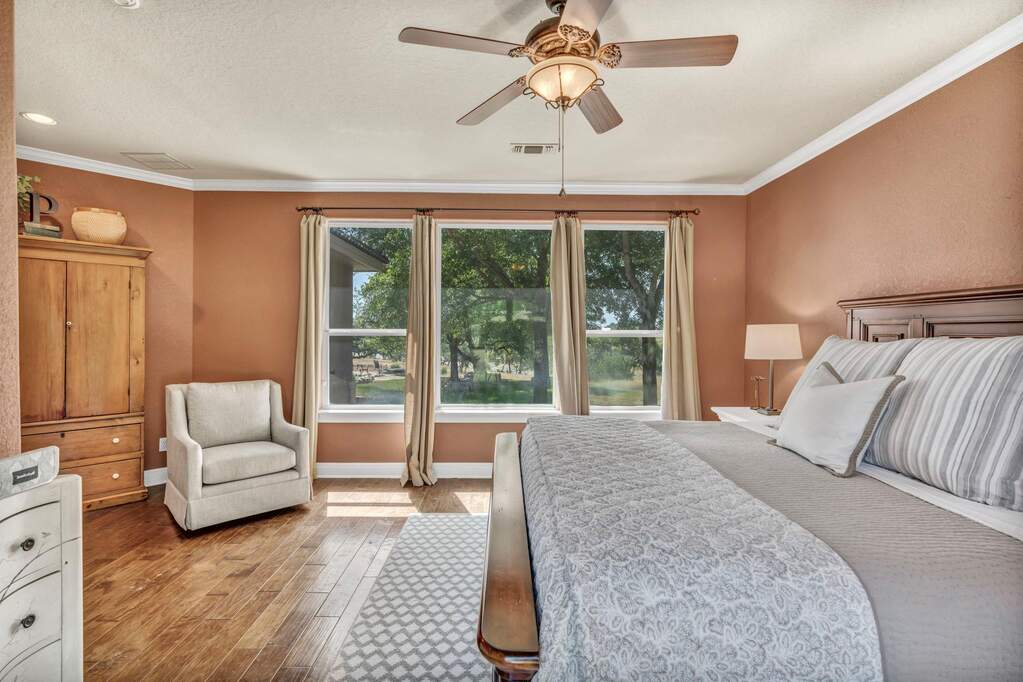 4 Bedroom Single Family Home/House's Image 26