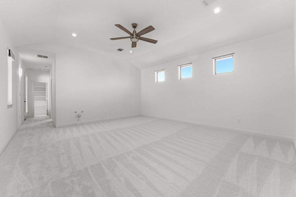 5 Bedroom Single Family Home/House's Image 21
