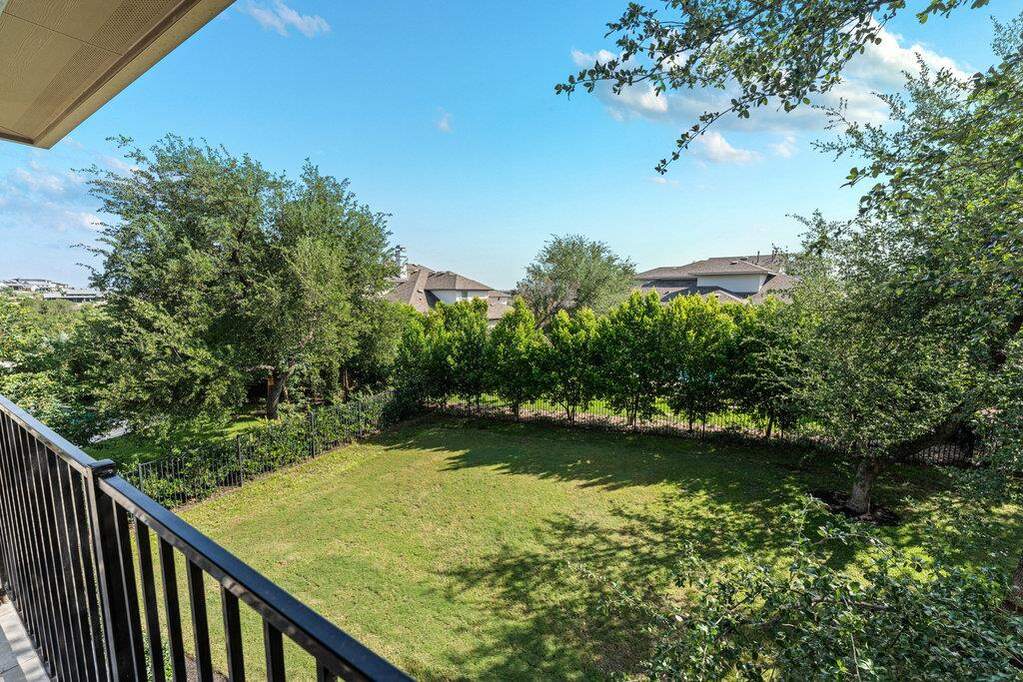 5 Bedroom Single Family Home/House's Image 26