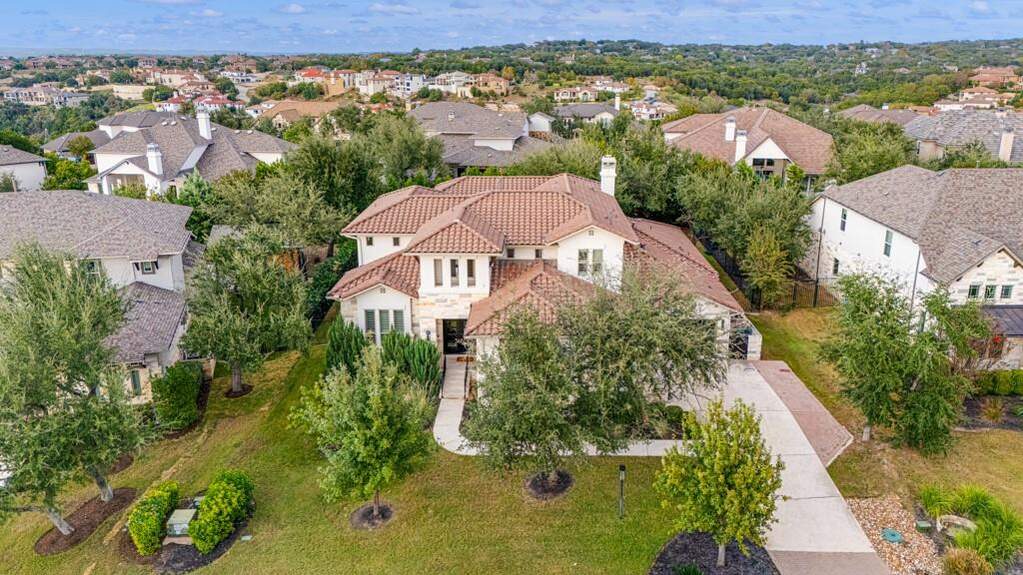 5 Bedroom Single Family Home/House's Image 30