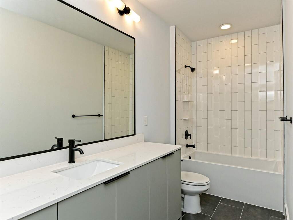 2 Bedroom Apartment/Flat's Image 8