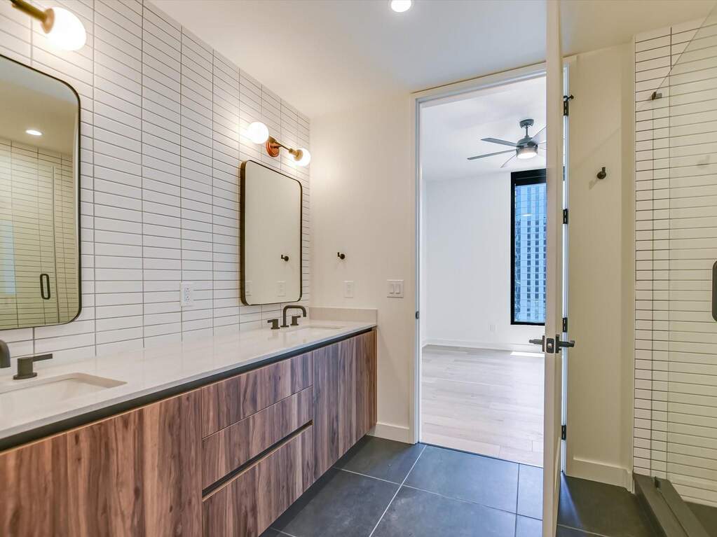 2 Bedroom Apartment/Flat's Image 3