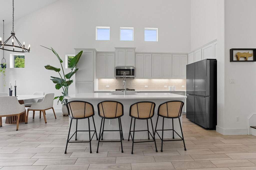 3 Bedroom Apartment/Flat's Image 3